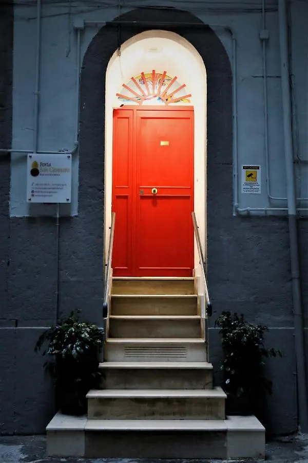 Bed and Breakfast Porta San Gennaro Napoli