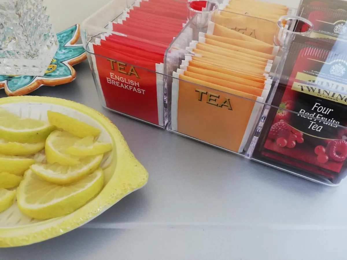 Alojamento de Acomodação e Pequeno-almoço Porta San Gennaro Acomodação com café da manhã Nápoles